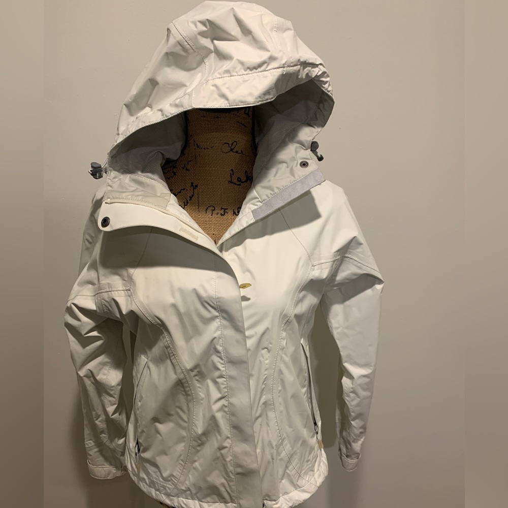 Nike ACG lightweight rain jacket